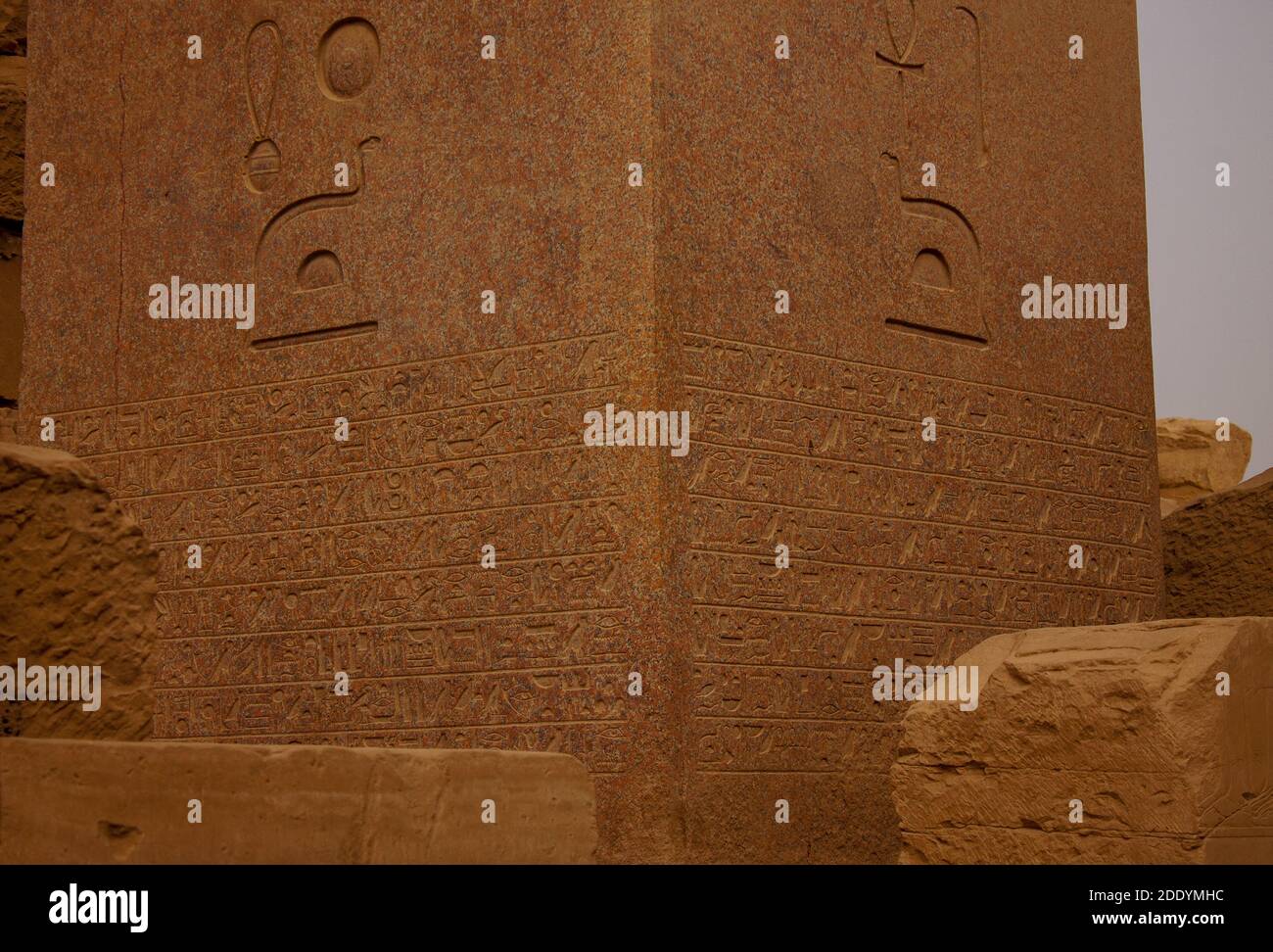 Obelisk eines ägyptischen Tempels im Detail Stockfoto