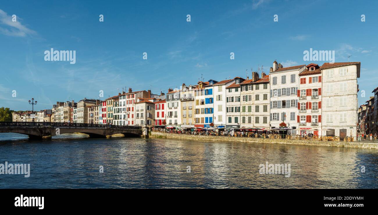 Bayonne und der Fluss Nive in Frankreich Stockfoto