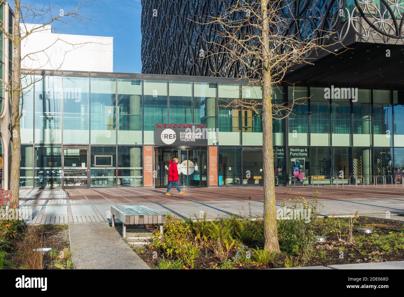 Der Eingang zum Birmingham Repertory Theatre am Centenary Square, Birmingham City Centre Stockfoto