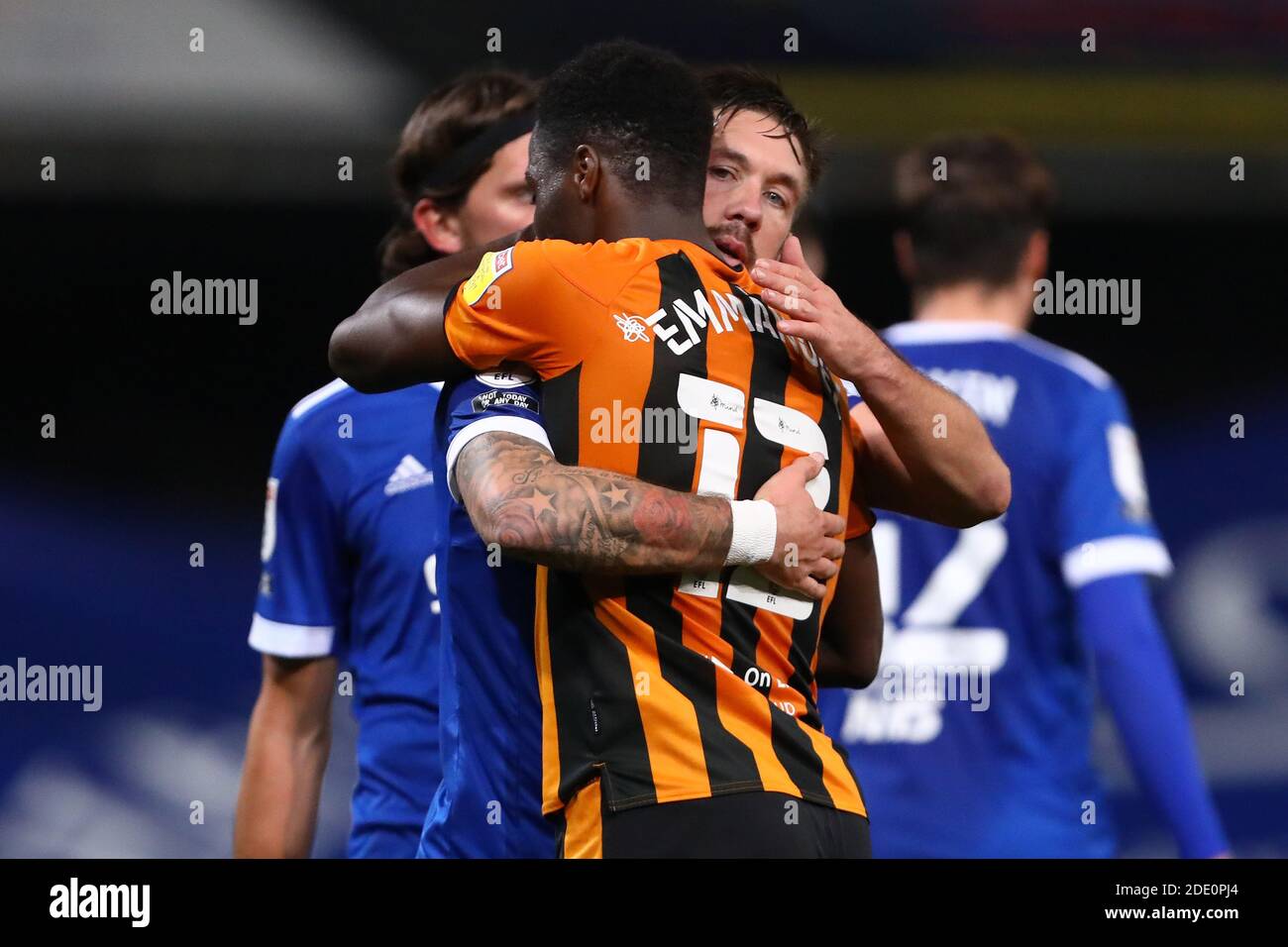 Luke Chambers of Ipswich Town and former Team Mate, Josh Emmanuel of Hull City - Ipswich Town V Hull City, Sky Bet League One, Portman Road, Ipswich, UK - 24. November 2020 nur redaktionelle Verwendung - es gelten die DataCo-Einschränkungen Stockfoto