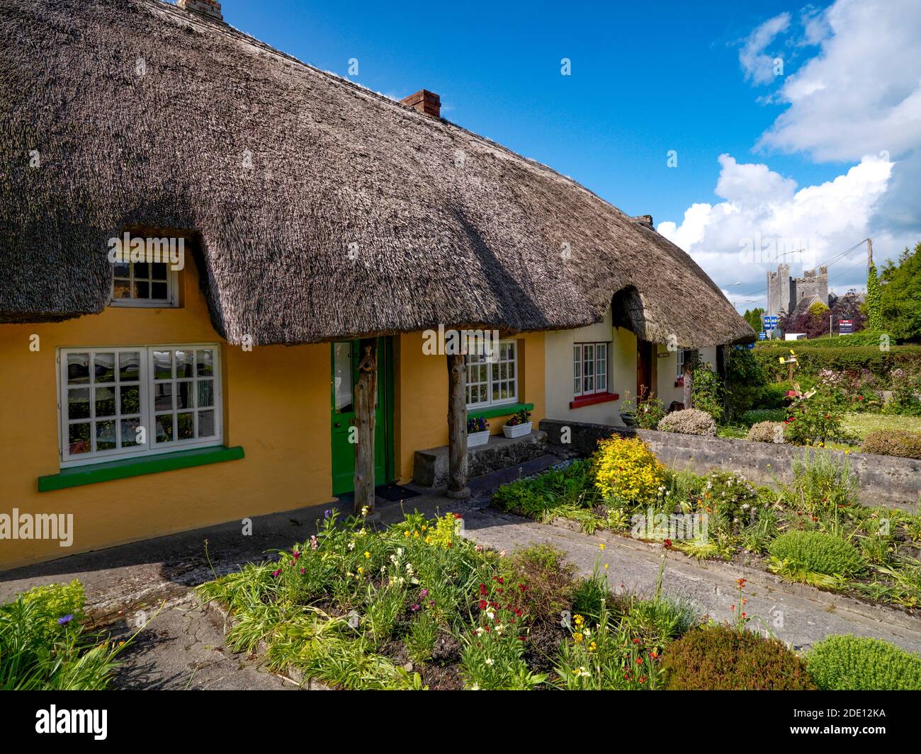 Reetgedeckte Hütte in Adare;Co Limerick, Irland Stockfoto