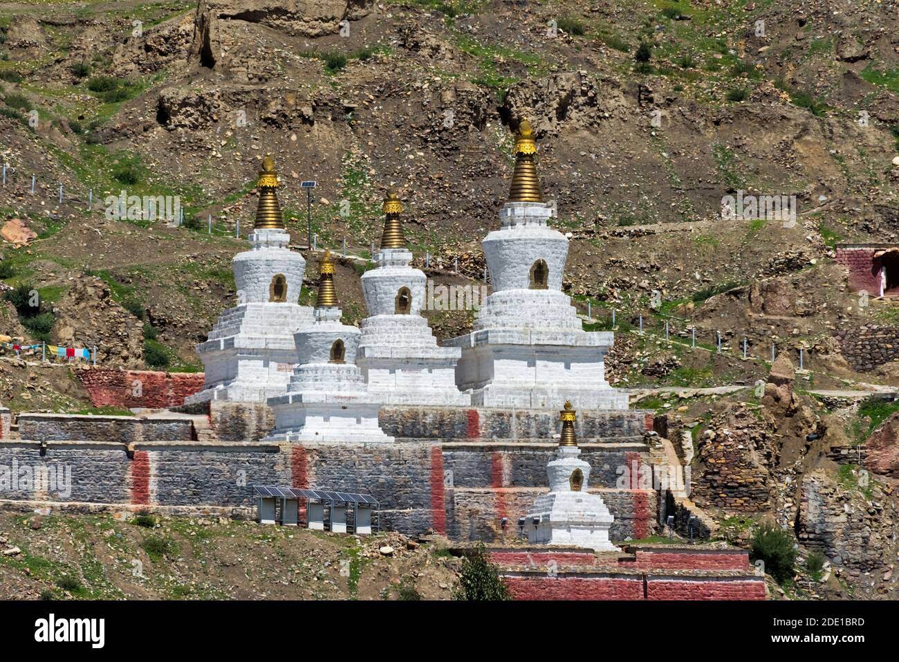 Chöre im Sakya Kloster, Präfektur Shigatse, Tibet, China Stockfoto