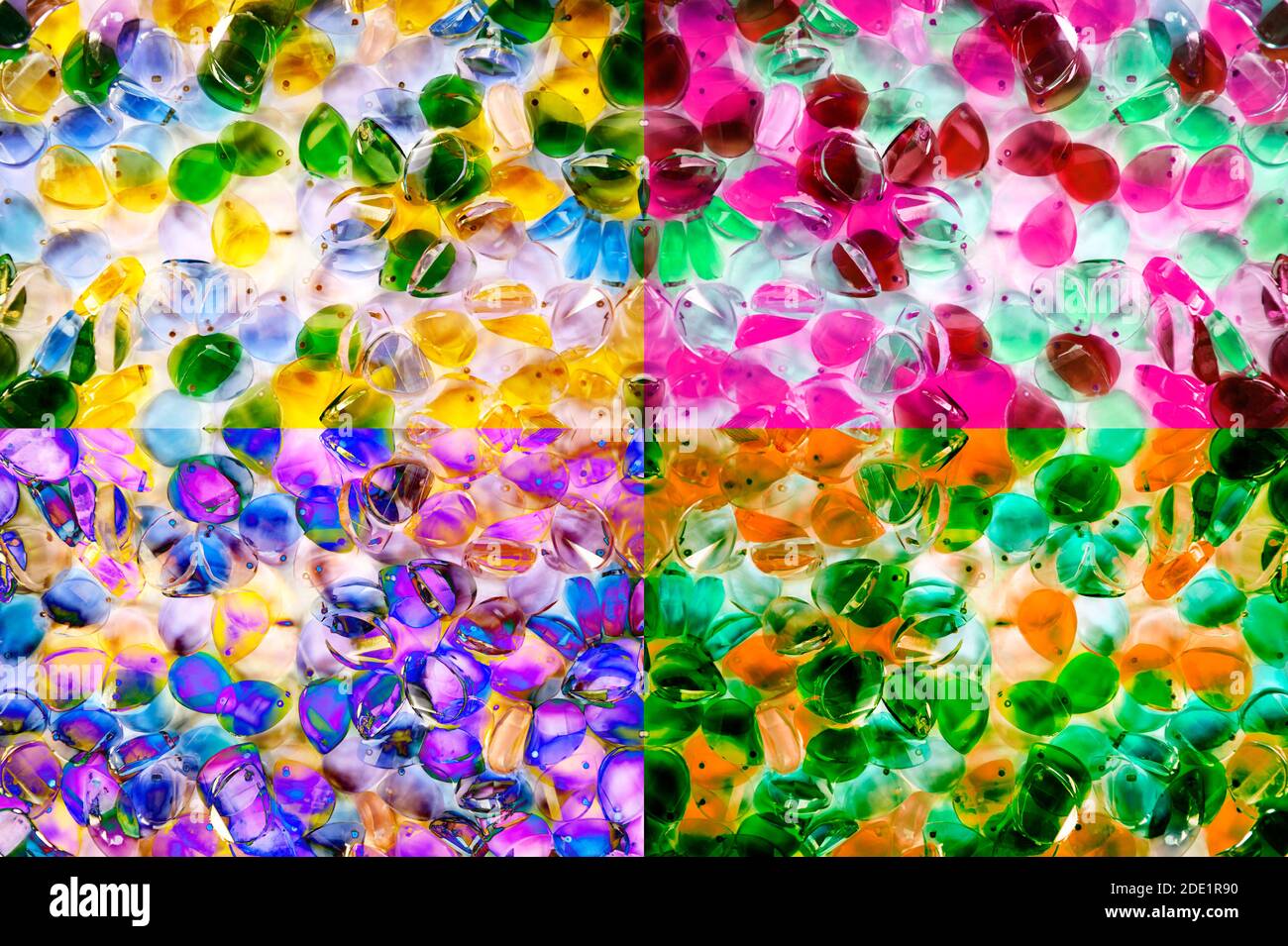 Vier unterschiedlich getonten farbenfrohe abstrakte Hintergründe mit glänzend transparentem Glas Stücke in Wasser eingetaucht. Kaleidoskop Effekt. Stockfoto