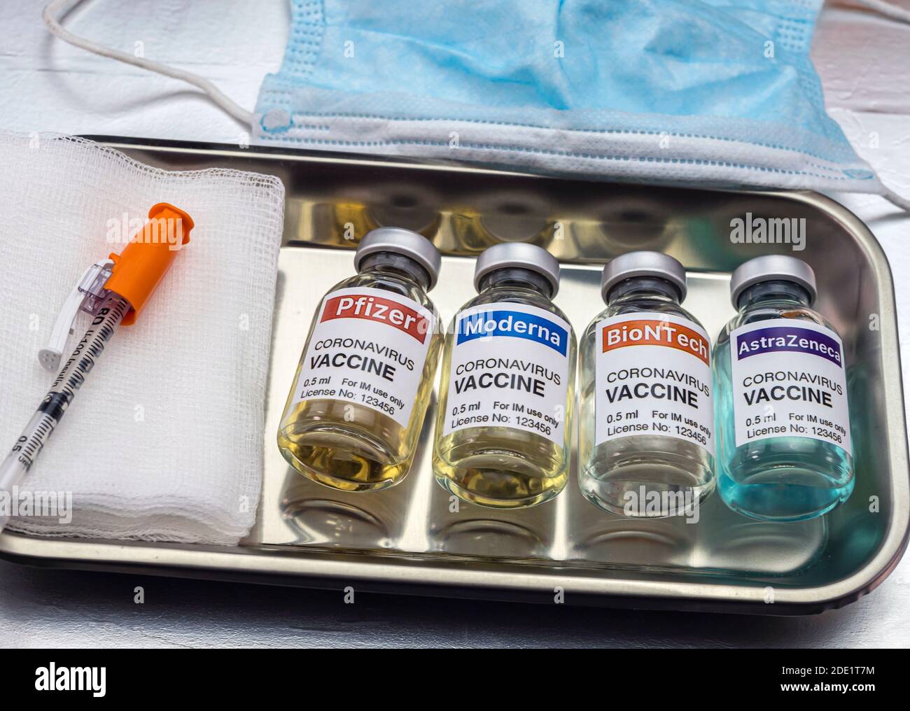 Mehrere Impfstoffe aus verschiedenen Laboratorien mit hoher Wirksamkeit gegen Covid-19, konzeptionelles Bild, Erholung experimentelle Behandlung fiktiv Stockfoto