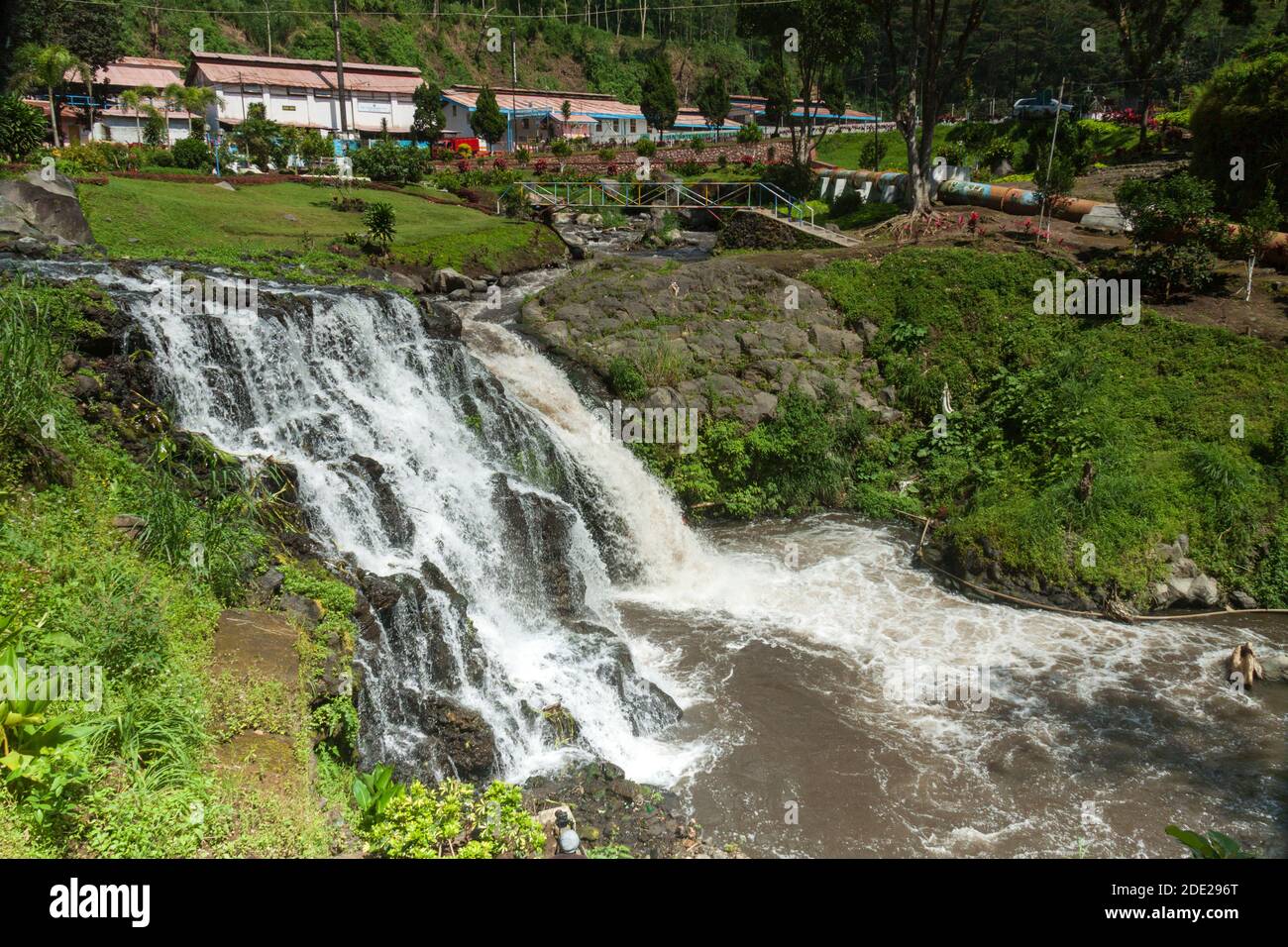 Campuan Wasserfall ist eines der beliebtesten touristischen Destinationen in Bondowos Bezirk, Ost-Java, Indonesien. Stockfoto