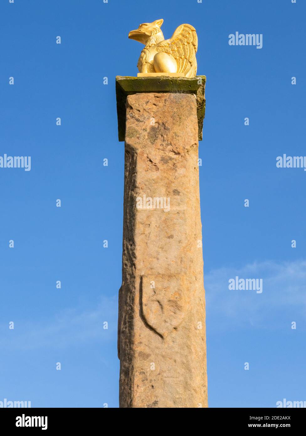Gold gryphon auf dem alten Markt überqueren eine Kategorie B Börsennotierte Struktur im schottischen Hafen von Anstruther Fife Schottland East Neuk of Fife UK GB Europa Stockfoto