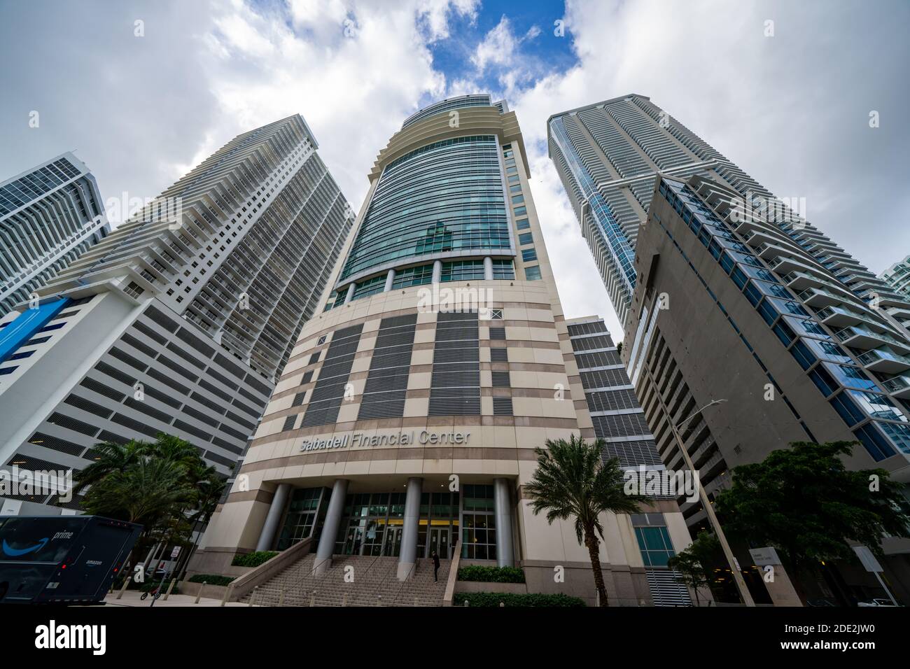 MIAMI, FL, USA - 27. NOVEMBER 2020: Foto von Sabadell Financial Center Brickell Stockfoto