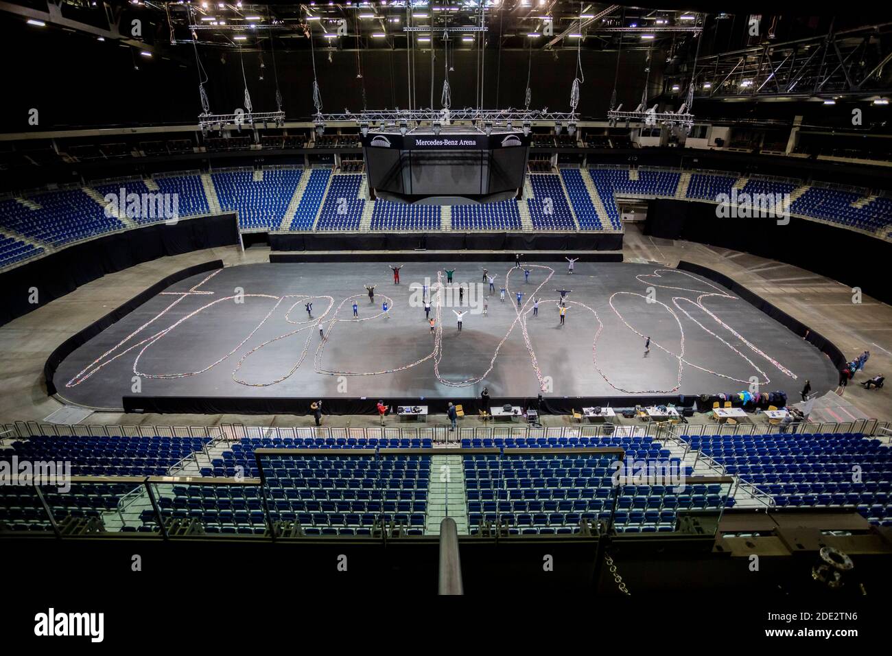 Toilettenpapier Bunt Stockfotos Und Bilder Kaufen Alamy