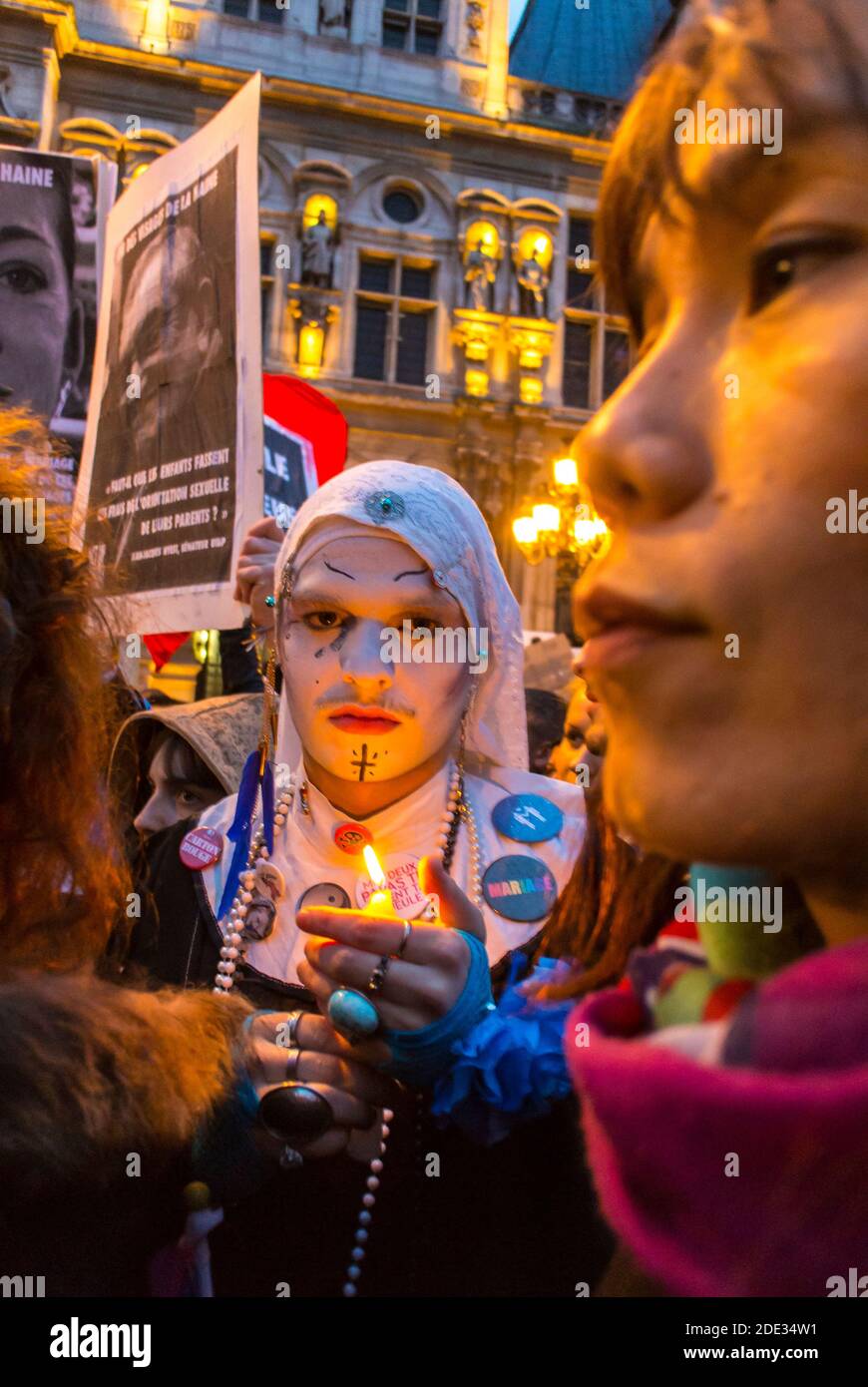 Paris, Frankreich, Europäische Aktivistengruppen, Act up Paris, protestiert im Hotel de Ville (Rathaus) gegen die jüngsten gewalttätigen homophoben Angriffe, lgbt-Protest Stockfoto