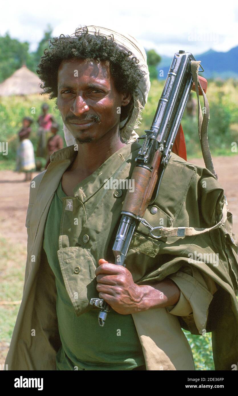 Porträt eines Soldaten der TPLF (Peoples Liberation Front). Tigray, Äthiopien Stockfoto