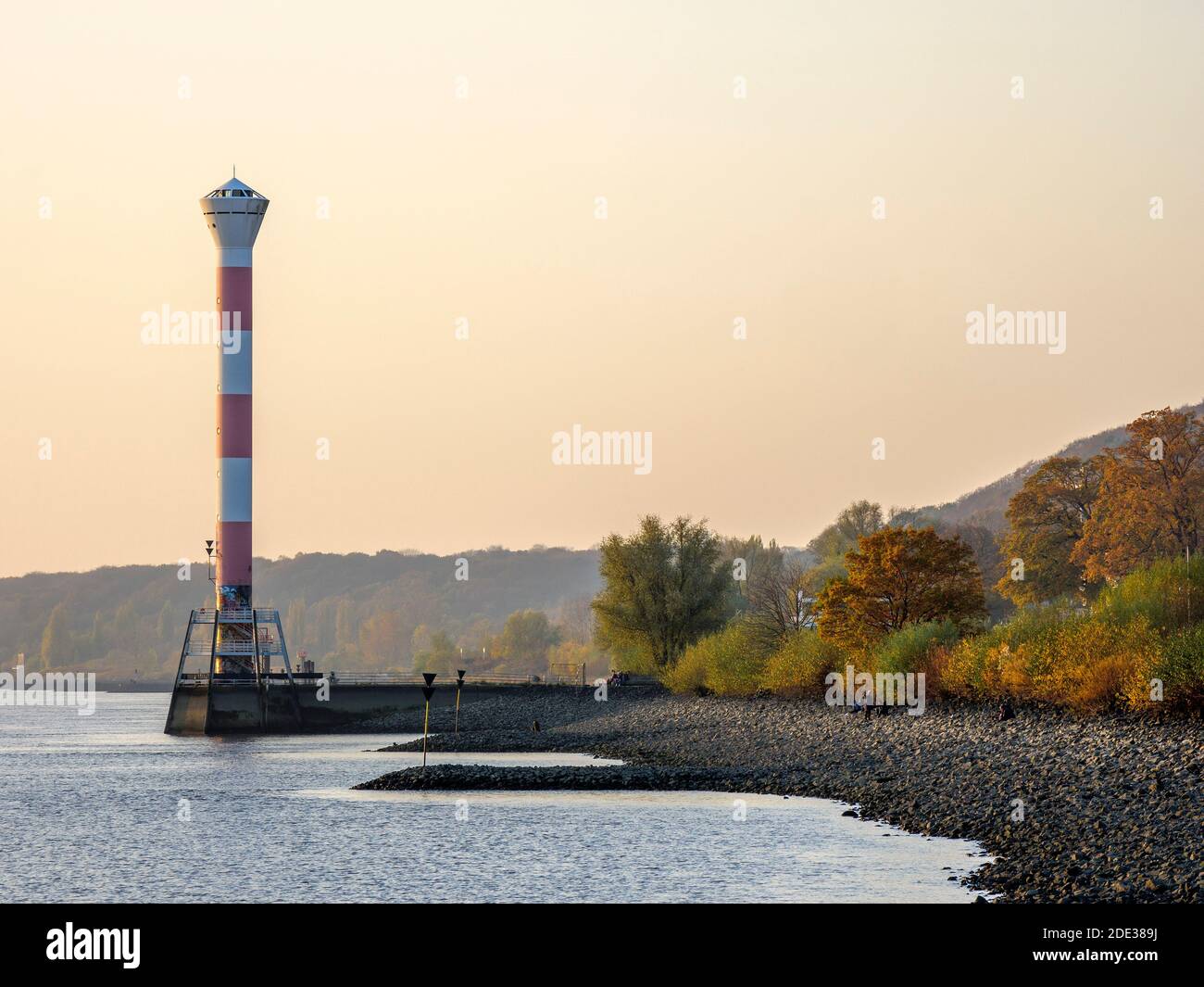 Alter Leuchtturm Unterfeuer, Elbe in Hamburg Blankenese, Deutschland, Europa Stockfoto