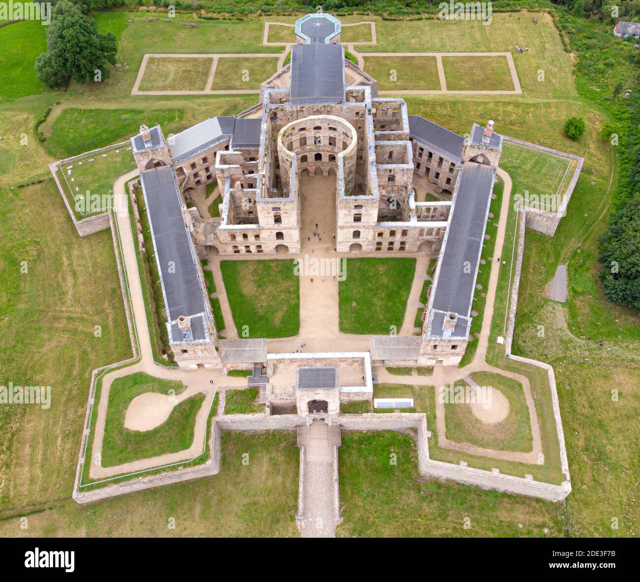 Schloss Krzyżtopór in Polen, aus der Vogelperspektive gesehen Stockfoto