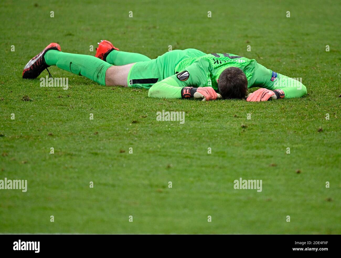 Torwart Lukas Hasalik FC Slovan Liberec enttäuschte am Boden, Sinsheim, Baden-Württemberg, Deutschland Stockfoto