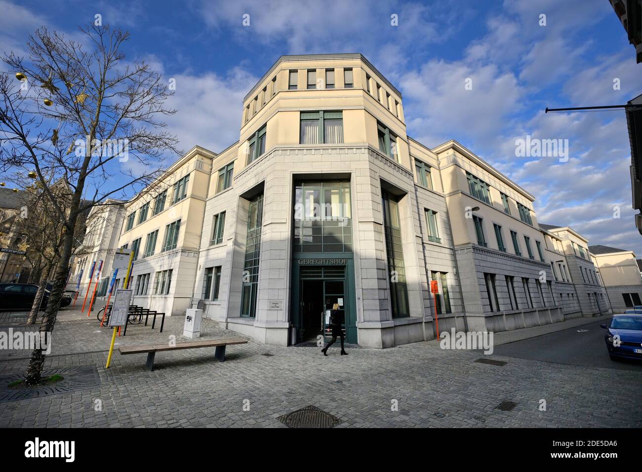 Abbildung Bild zeigt das Gericht erster Instanz in Tongeren, Freitag, 27. November 2020. BELGA FOTO YORICK JANSENS Stockfoto