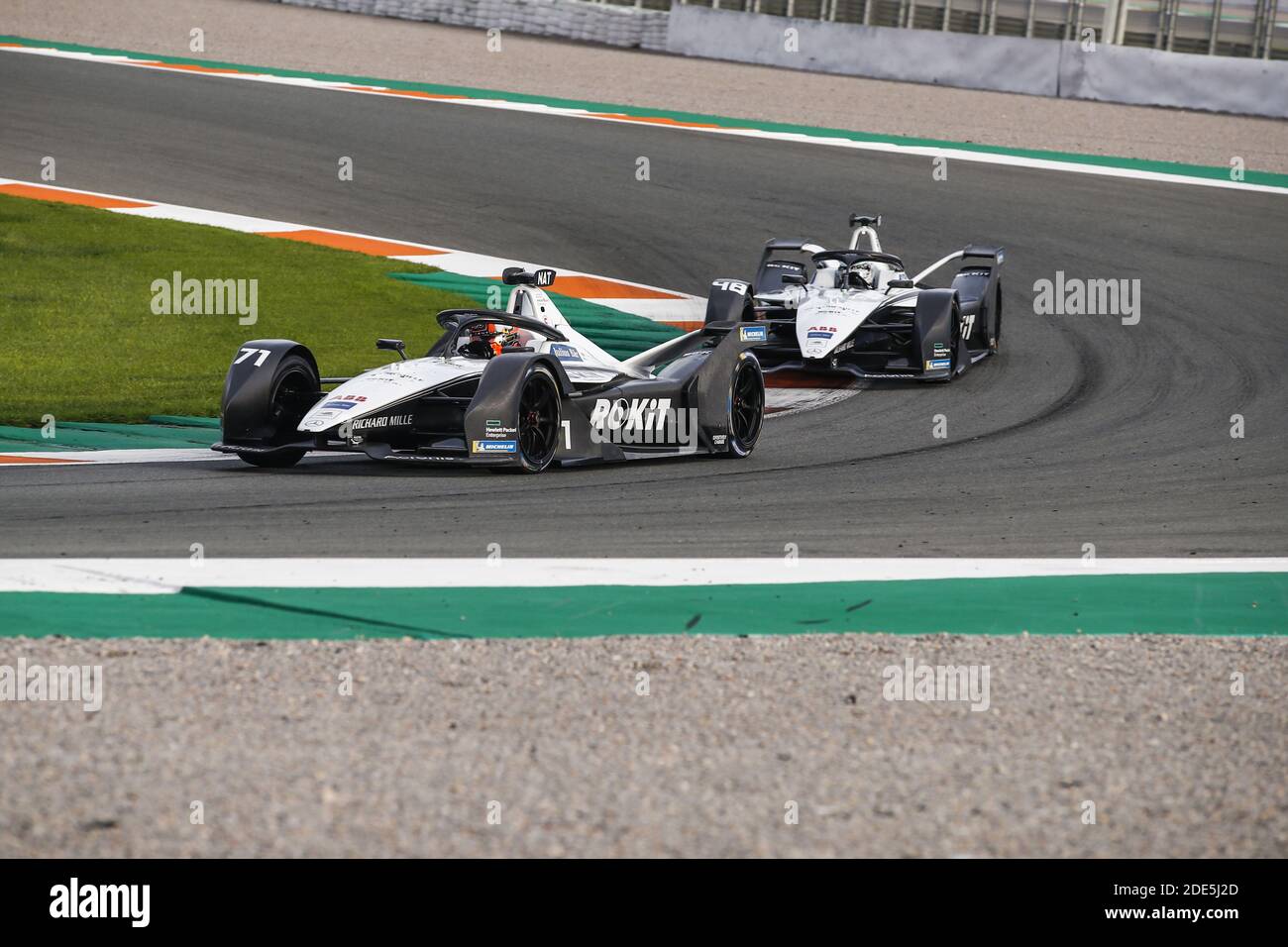 71 NATO Norman (Fra), ROKIT Venturi Racing, Mercedes-Benz EQ Silver Arrow 02, Action UND 48 Mortara Edoardo (SWI), ROKIT Venturi Racing, Mercedes-Benz EQ Silver Arrow 02, Action beim Valencia-Vorsaison-Test für die ABB FIA Formel E Weltmeisterschaft 2020-21, auf dem Ricardo Tormo Circuit, Vom 28. November bis 1. Dezember 2020 in Valencia, Spanien - Photo Xavi Bonilla / DPPI / LM Stockfoto