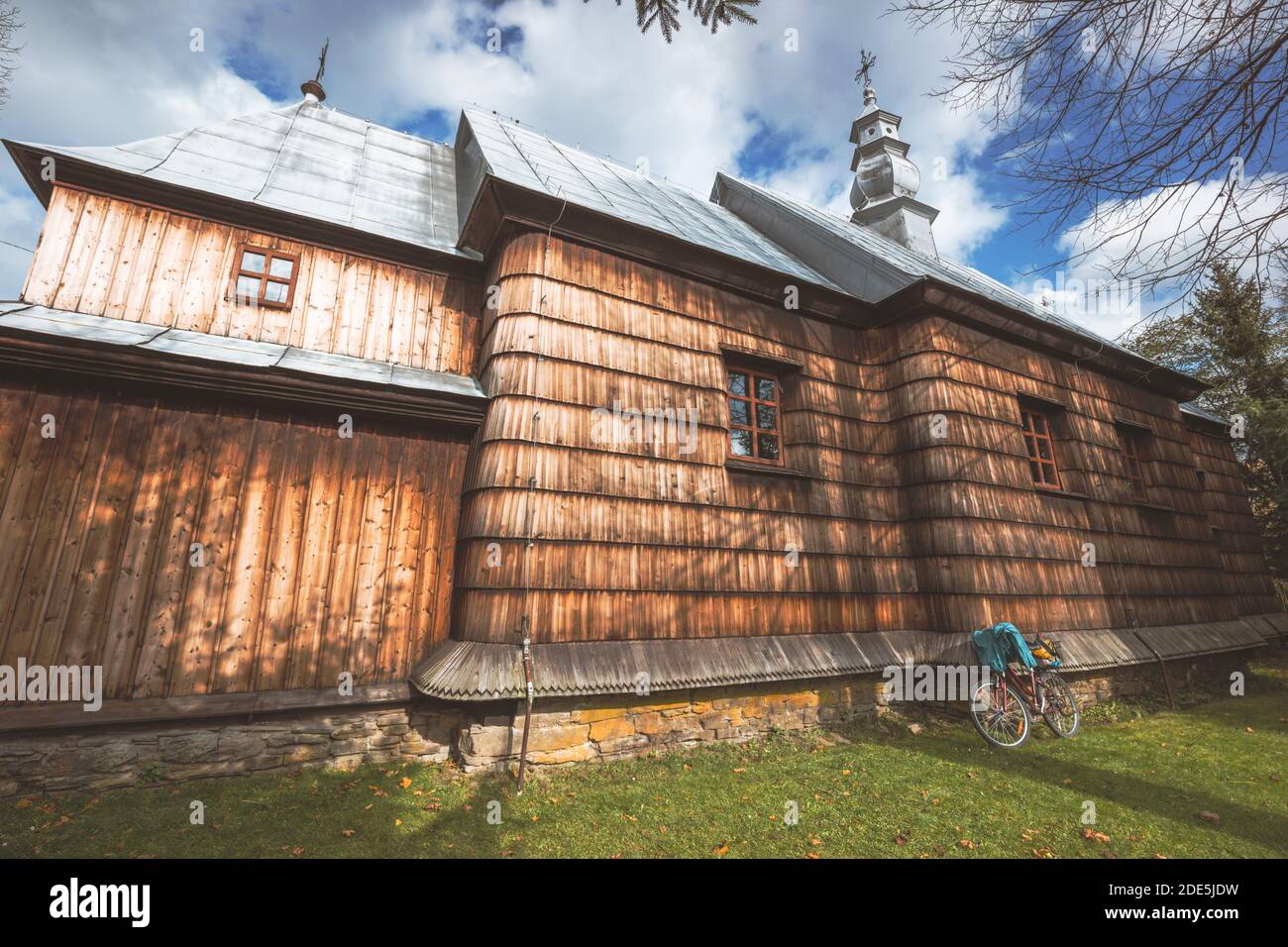 Kirche in Lodyna. Lodyna, Subcarpathia, Polen. Stockfoto