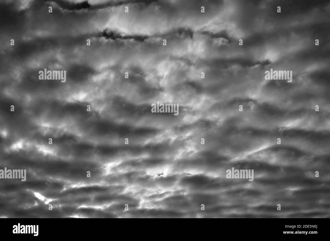 Floccus Wolke Über Wasser Stockfoto