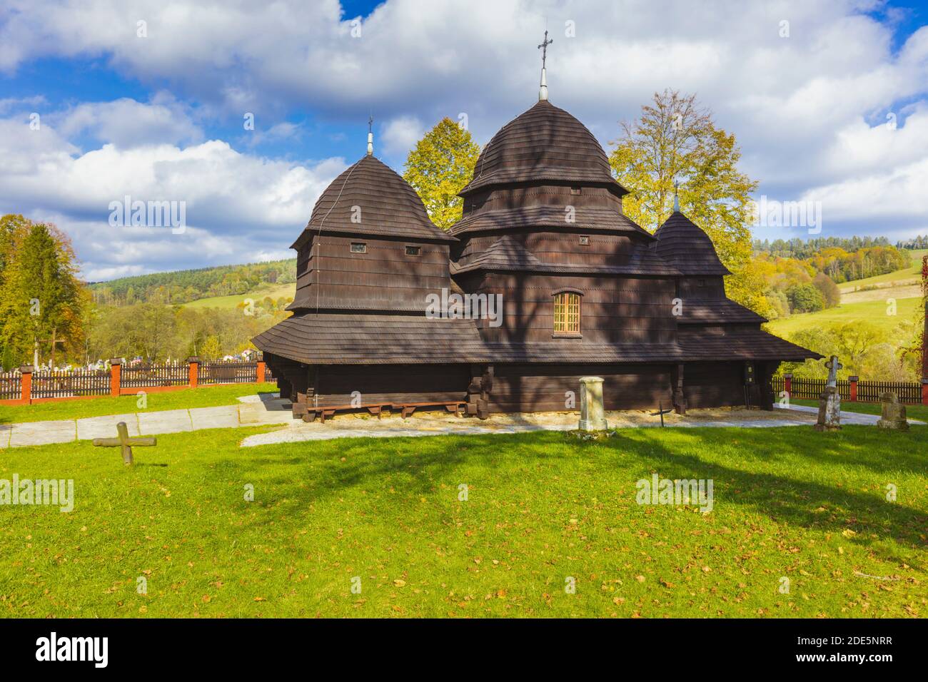 Kirche in Rownia. Rownia, Subcarpathia, Polen. Stockfoto