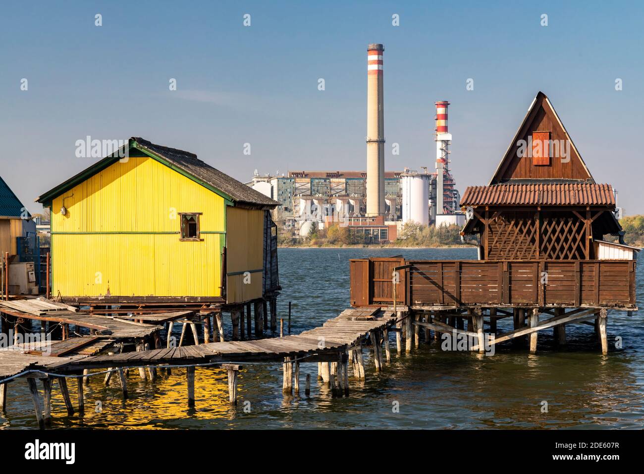 Hütten auf die Piers, Bokodi - in Nordungarn Stockfoto