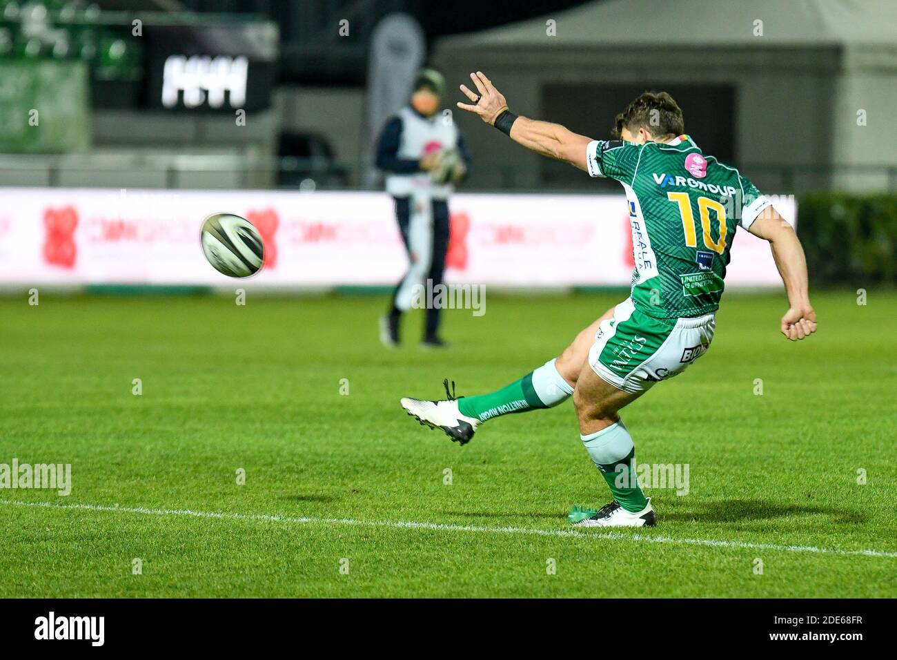 Monigo Stadium, Treviso, Italien, 29 Nov 2020, Ian Keatley (Benetton Treviso) Umwandlung während Benetton Treviso vs Dragons Rugby, Rugby Guinness Pro 14 Spiel - Foto Ettore Griffoni / LM Stockfoto