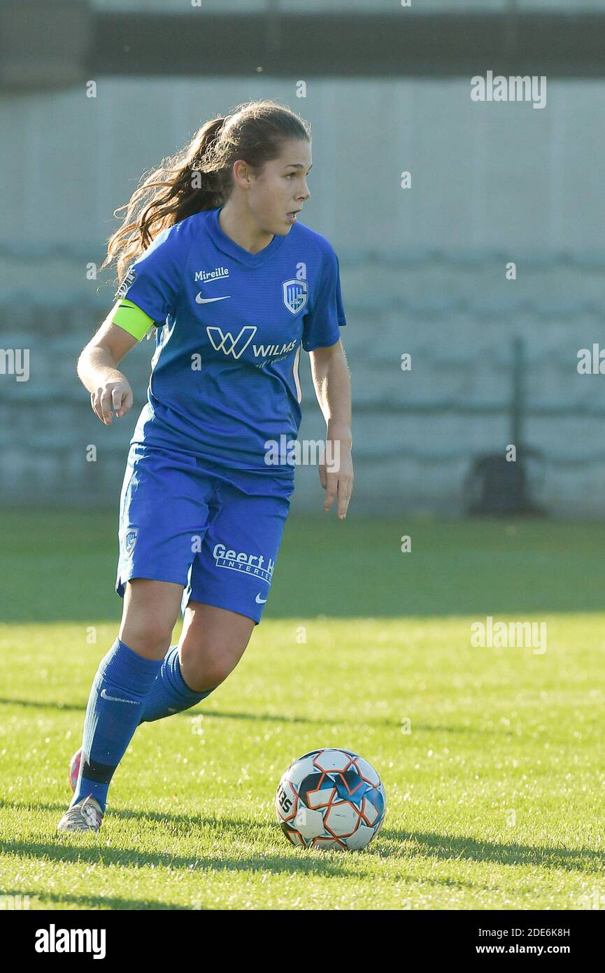 Aalst, Belgien. November 2020. Genks Mittelfeldspieler Sien Vandersanden während eines Fußballspiels zwischen Eendracht Aalst und Racing Genk am fünften Spieltag der Saison 2020 - 2021 der belgischen Scooore Womens Super League, Samstag, 28. November 2020 in Aalst, Belgien. FOTO SPORTPIX.BE Dirk VUYLSTEKE Dirk Vuylsteke Sportpix.be Quelle: SPP Sport Presse Foto. /Alamy Live Nachrichten Stockfoto