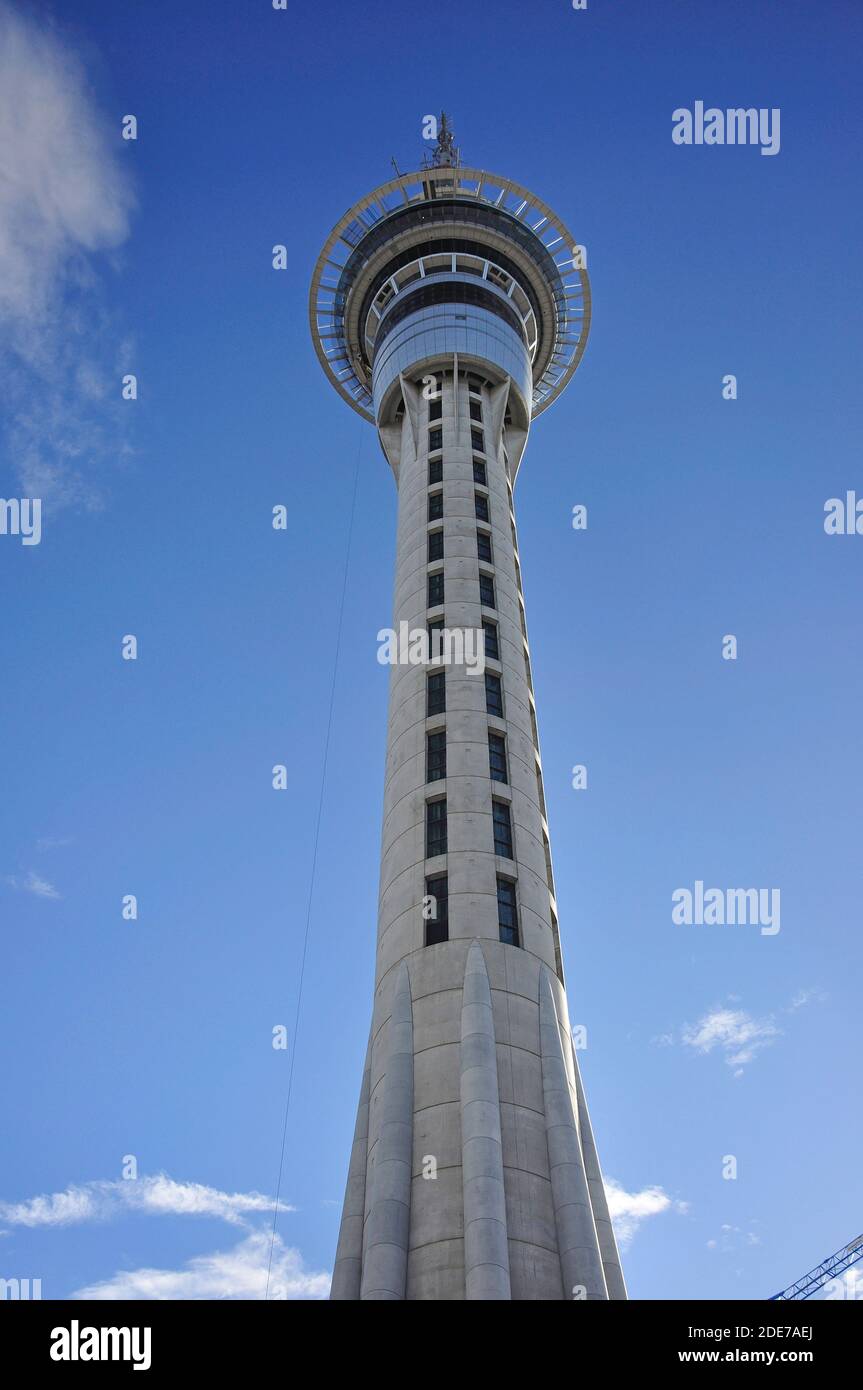 Auckland Sky Tower, Victoria Street, Central Business District, Auckland, Auckland Region, Nordinsel, Neuseeland Stockfoto