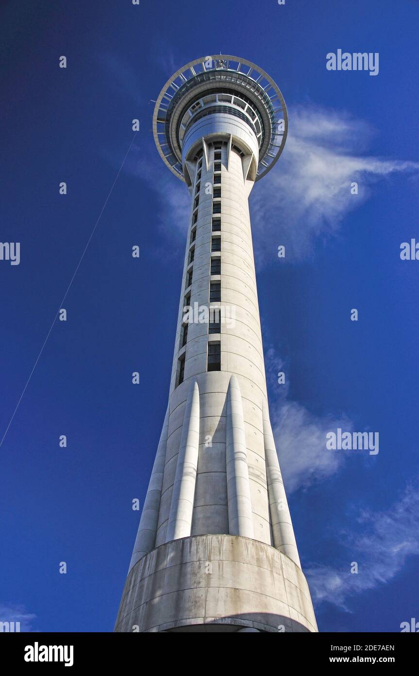 Auckland Sky Tower, Victoria Street, Central Business District, Auckland, Auckland Region, Nordinsel, Neuseeland Stockfoto