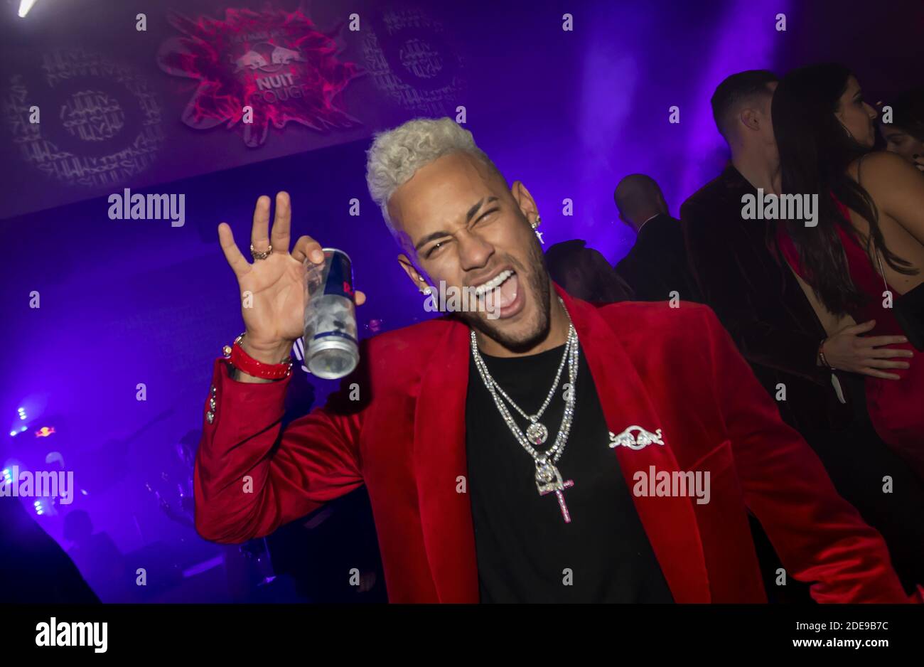 Handout Picture - Neymar Jr. posiert für ein Porträt auf seiner 27. Geburtstagsparty in Paris, Frankreich am 4. Februar 2019. Foto von Sarah Bastin/Red Bull Content Pool/ABACAPRESS.COM Stockfoto