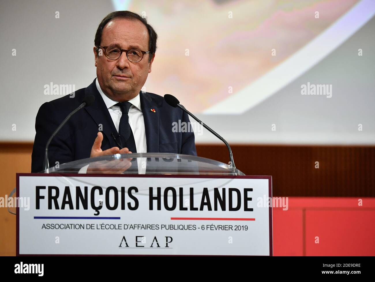 Francois Hollande, ehemaliger französischer Staatspräsident, veranstaltet an der Sciences Po University eine Konferenz zum Thema: Die Zukunft der Sozialdemokratie in Frankreich und Europa. Februar 2019. Foto von Christian Liewig/ABACAPRESS.COM Stockfoto