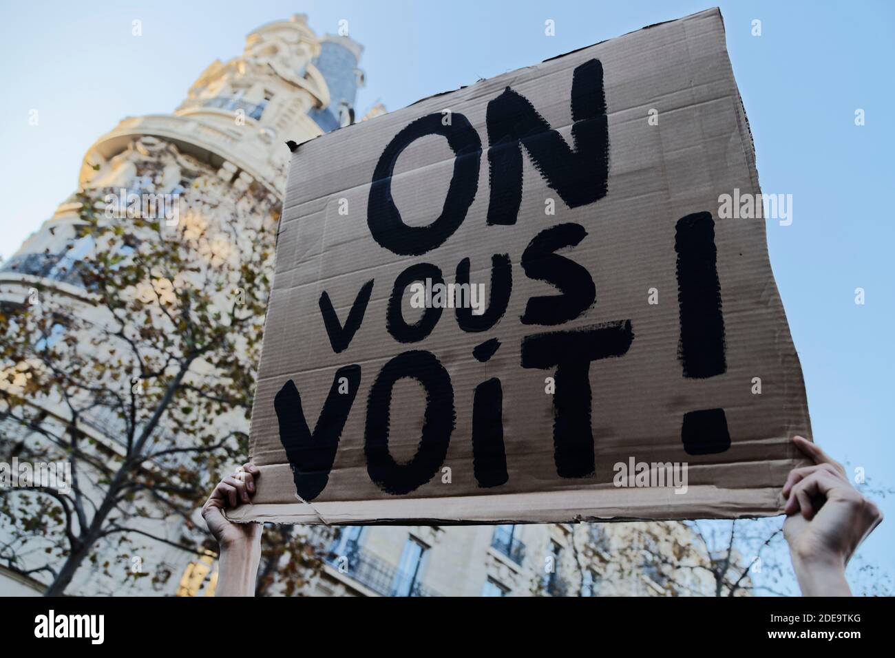 Paris, Frankreich. November 2020. Demonstration von Gegnern des GLOBALEN SICHERHEITSRECHTS-Projekts am 28. November 2020 in Paris, Frankreich. Stockfoto