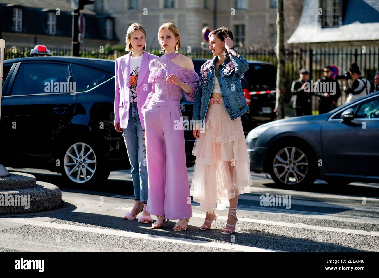Street Style, Ankunft in Dior Herbst-Winter 2019-2020 Ready-to-Wear Show, im Musee Rodin, Paris, Frankreich, am 26. Februar 2019 statt. Foto von Marie-Paola Bertrand-Hillion/ABACAPRESS.COM Stockfoto
