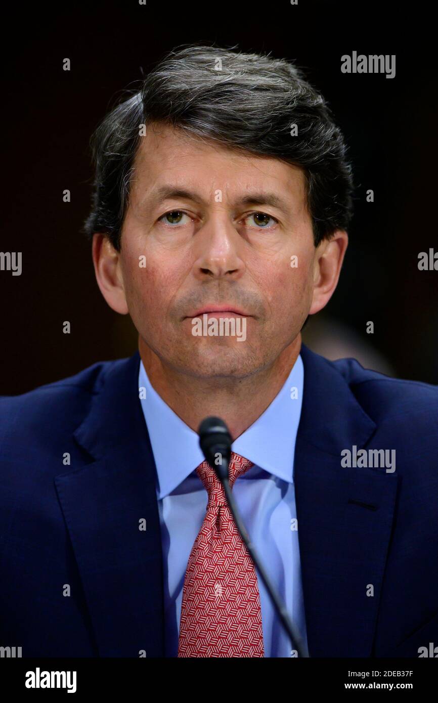 Mark W. Begor, Chief Executive Officer von Equifax, Inc., bezeugt vor dem Ständigen Unterausschuss für Ermittlungen des Senats der Vereinigten Staaten am Donnerstag, den 7. März 2019, eine Anhörung zum Thema "Prüfung von Datenschutzverletzungen im Privatsektor" auf dem Capitol Hill in Washington, DC.Foto: Ron Sachs/CNP/ABACAPRESS.COM Stockfoto