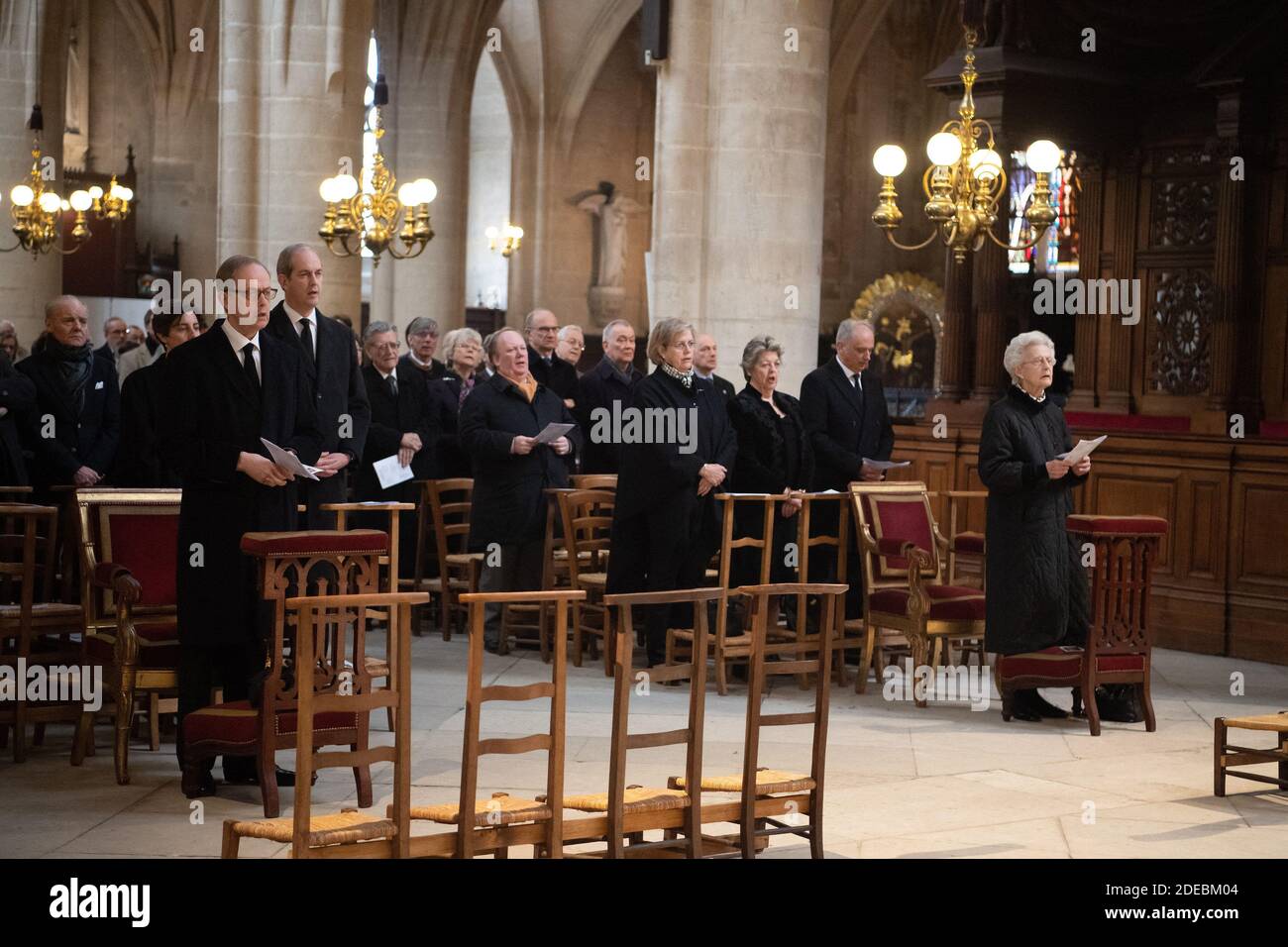 Graf von Paris, Prinz Jean von Orleans, Prinz Eudes von Orleans und seine Frau Prinzessin Marie-Liesse von Orleans, Prinzessin Marie von Liechtenstein, Prinzessin Chantal von Orleans und Herzogin von Montpensier an der Messe teilnehmen ' Messe pour le repos de l'ame ' für den Graf von Paris, Prinz Henri d' Orleans wurde am 23. März 2910 in der Kirche Saint Germain l'Auxerrois von Chanoine Gilles Annequin präzidiziert.Graf von Paris, Prinz Henri von Orleans, starb am 21. Januar 2019 um 85 Uhr. Foto von David Niviere/ABACAPRESS.COM Stockfoto