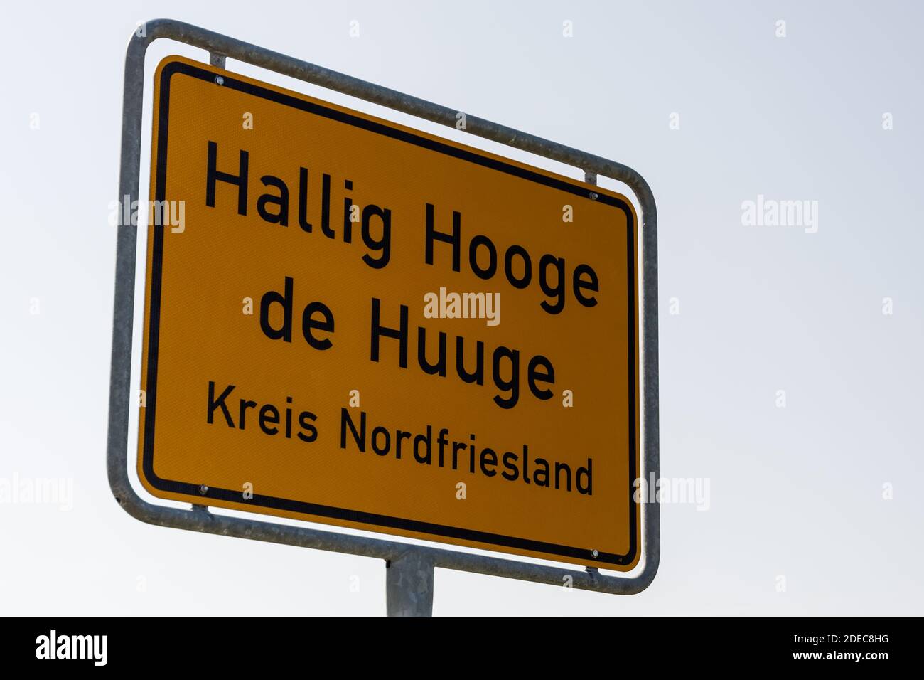 Ortsschild von Hallig Hooge, Nordfriesland, Schleswig-Holstein, Deutschland Stockfoto