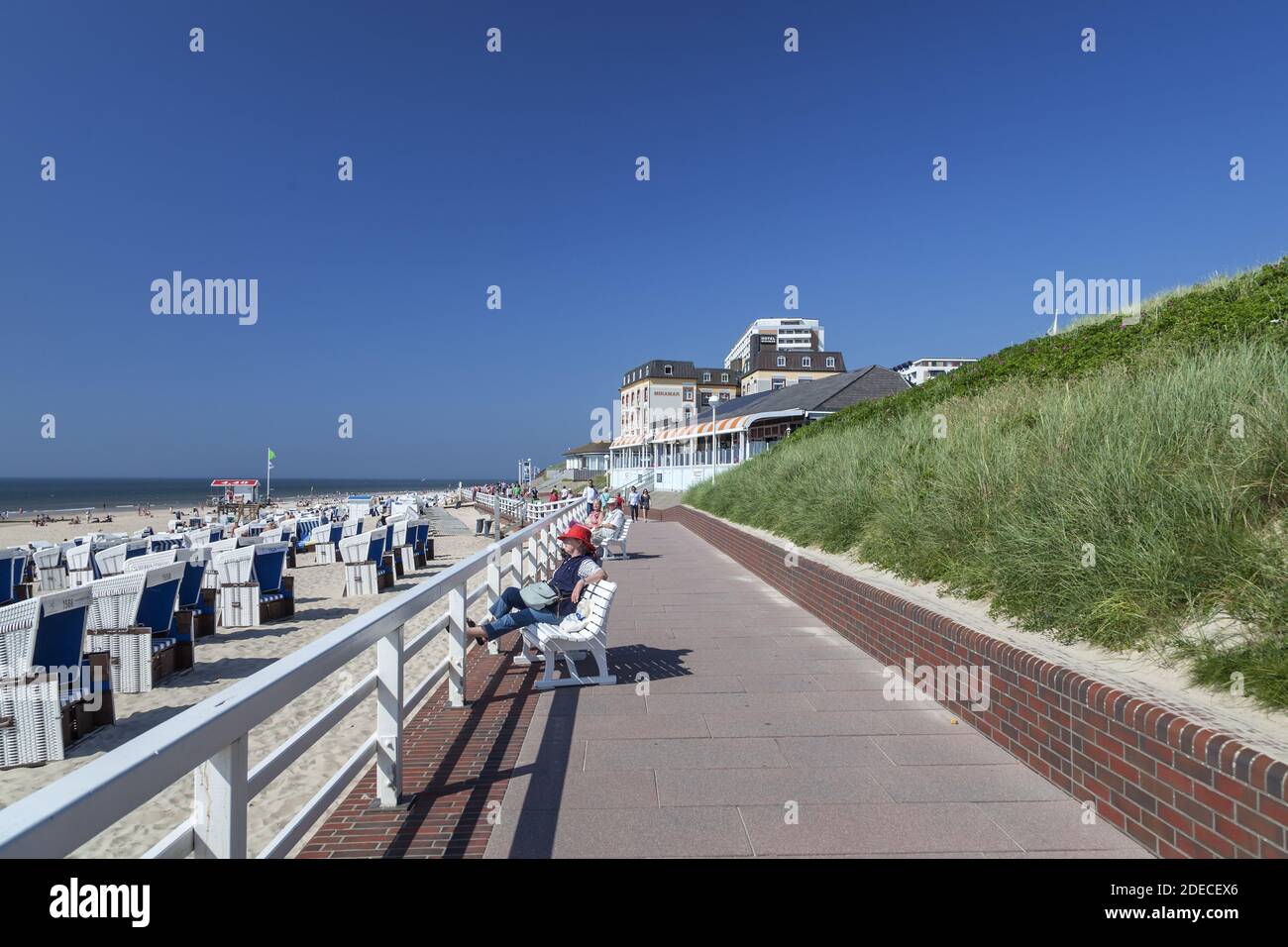 Sylt Inselpromenade Fotos Und Bildmaterial In Hoher Aufl sung Alamy Sylt Inselpromenade Fotos Und Bildmaterial In Hoher Aufl sung Alamy