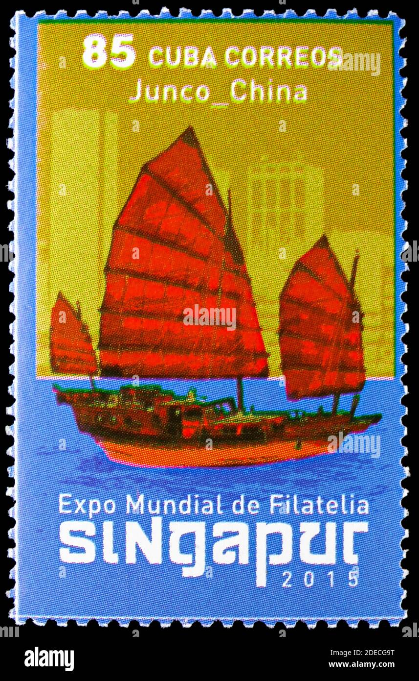 MOSKAU, RUSSLAND - 17. OKTOBER 2020: Briefmarke gedruckt in Kuba gewidmet Briefmarkenweltausstellung SINGAPUR '15, Serie, Junco, China, 1 Dollar MN - kubanische p Stockfoto