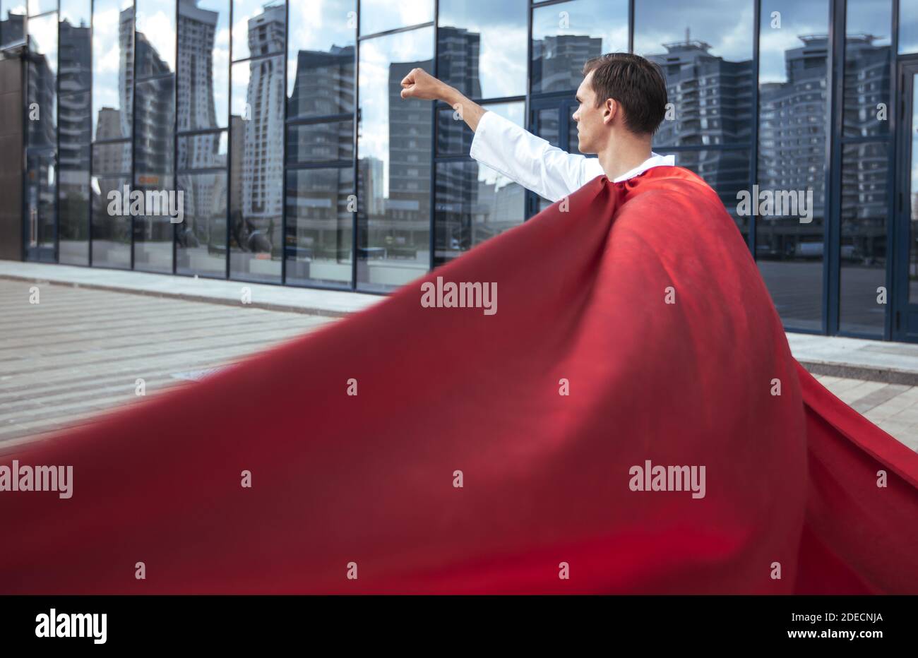 Nahaufnahme. Superhelden Arzt ist bereit zu helfen. Stockfoto