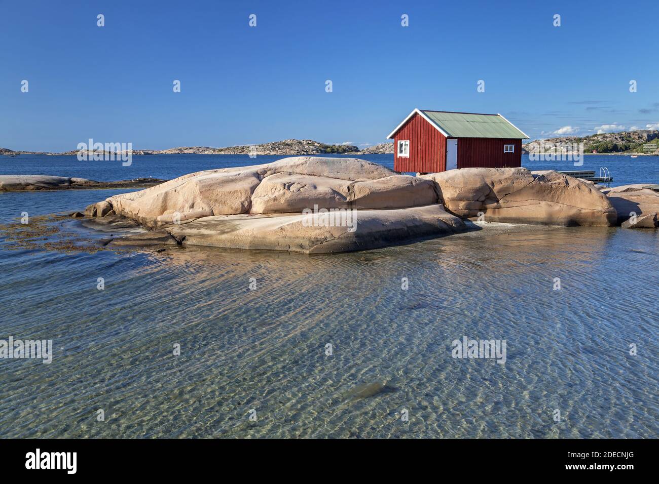 Geographie / Reisen, Schweden, Bohuslaen, Hunnebo Beach, einsame Hütte auf der Insel im Meer, Hunnebo Beach, Bo, Additional-Rights-Clearance-Info-not-available Stockfoto