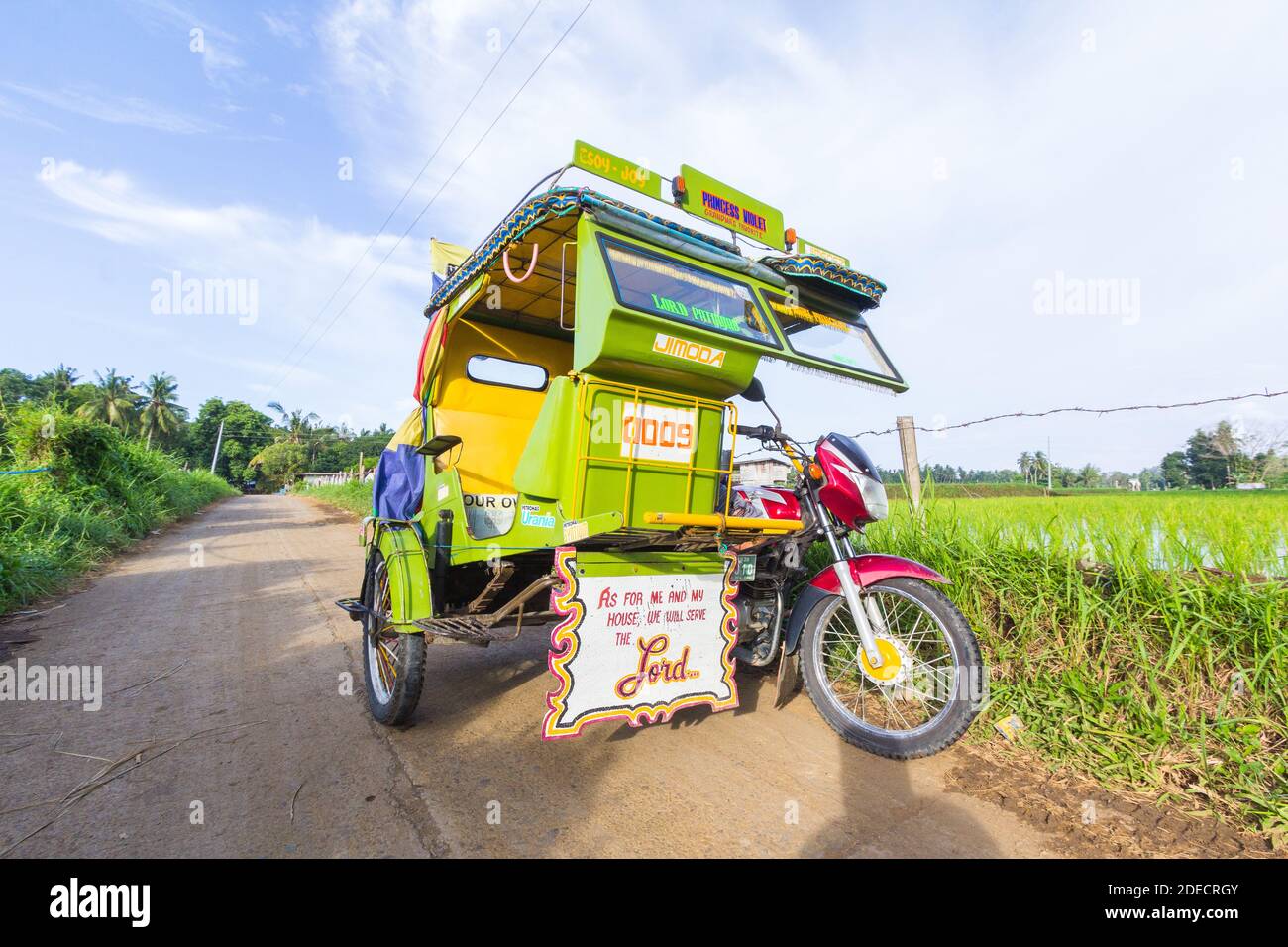 Ein maßgeschneidertes Dreirad, ein lokales Personenfahrzeug in Mindanao, Philippinen Stockfoto