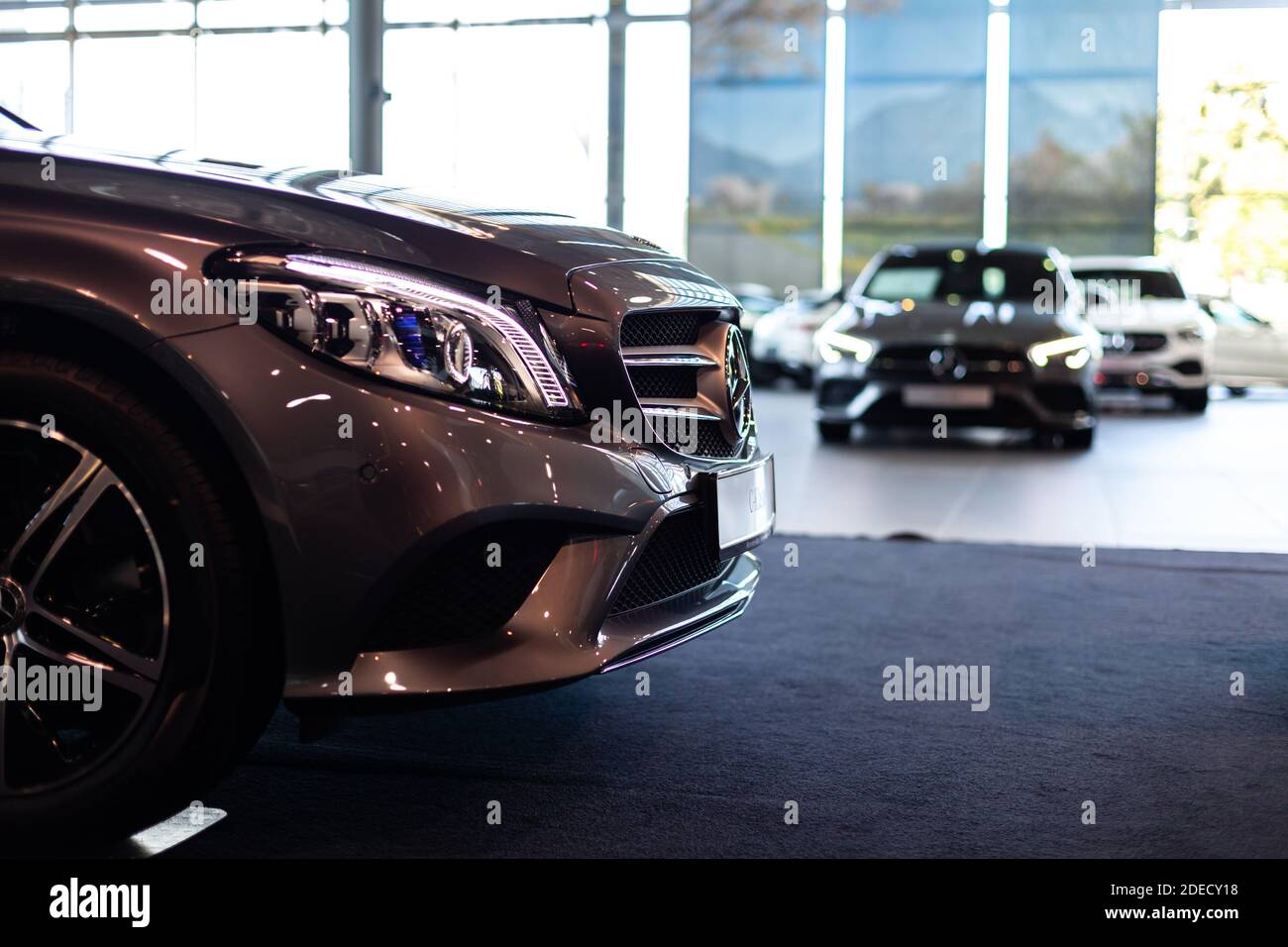 Black Mercedes Benz Cars Stockfotos Und Bilder Kaufen Alamy