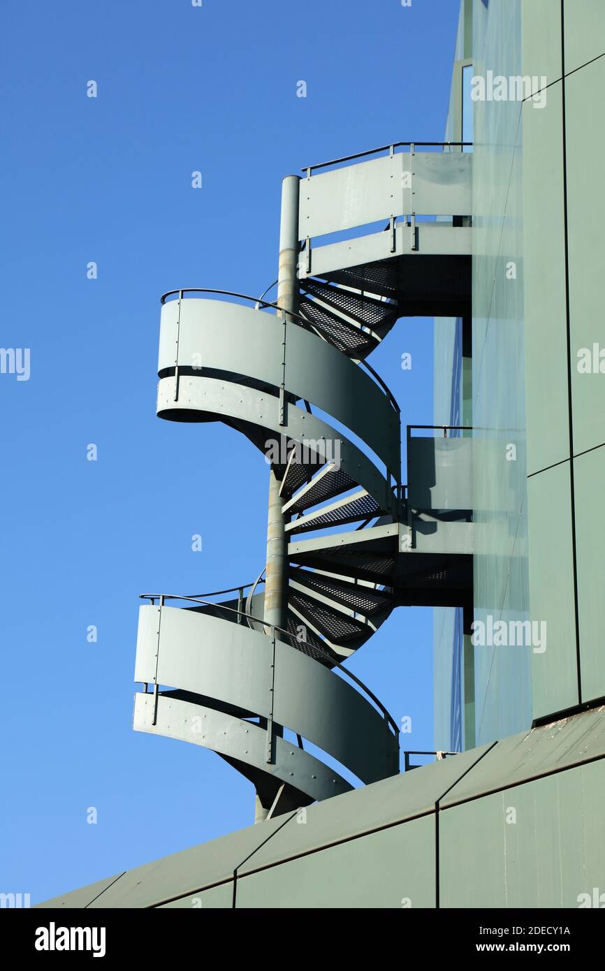 Feuertreppe in Deutschland. Brandschutz in öffentlichen Gebäuden. Stockfoto