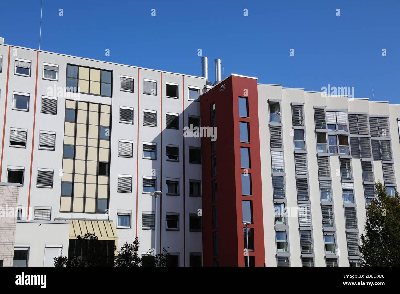 KÖLN, DEUTSCHLAND - 21. SEPTEMBER 2020: Katholisches Krankenhaus der Augustinerinnen in Köln. Stockfoto