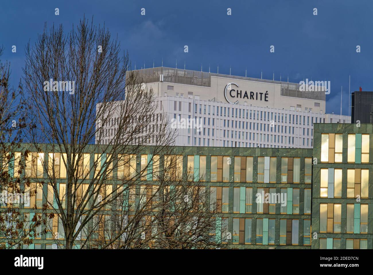 Bettenhochhaus der Charite, Krankenhaus, Berlin-Mitte, Berlin, Deutschland, Stockfoto