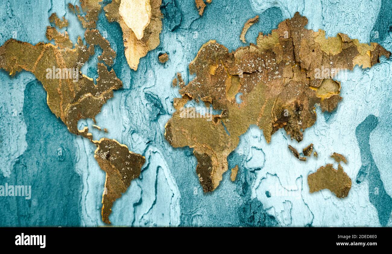 Weltkarte aus Baumrinde Collage Stockfoto