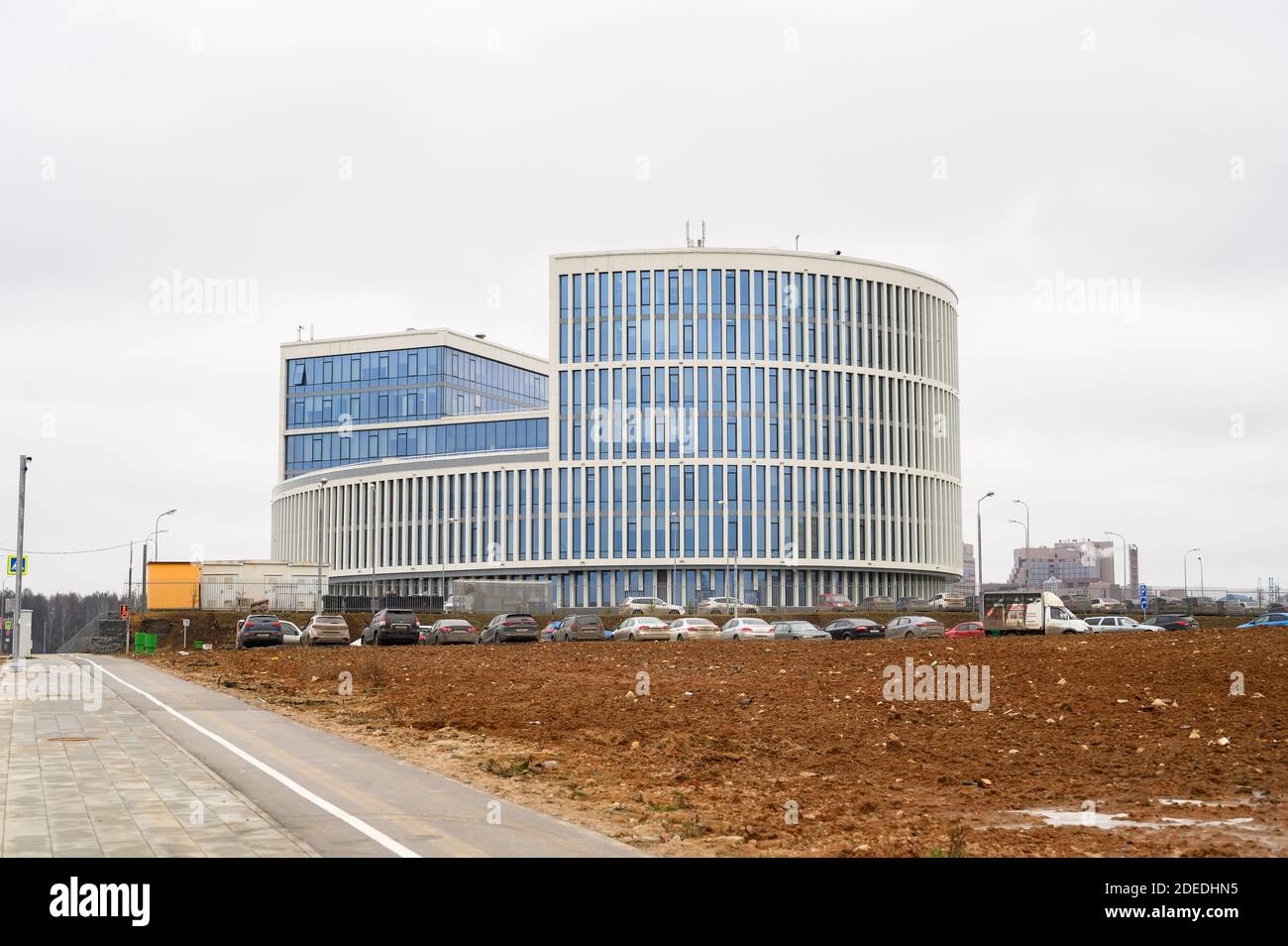 Moskau / Russland - März 2020: Verwaltungs- und Geschäftszentrum der ADC Kommunarka in Moskau Stockfoto