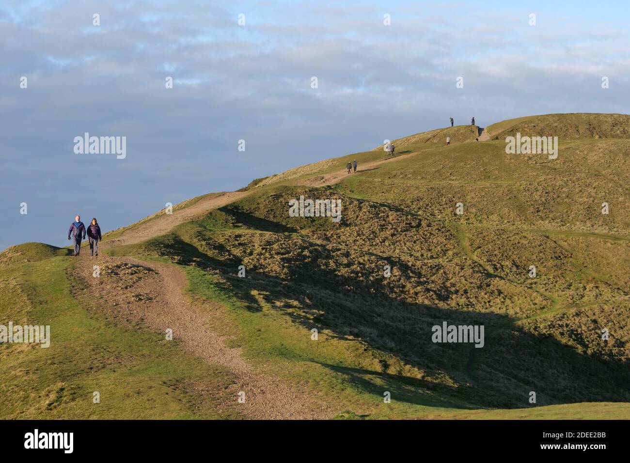 Wandern im British Camp, auf den Malvern Hills, in der Nähe von Ledbury, Herefordshire, England, Großbritannien Stockfoto