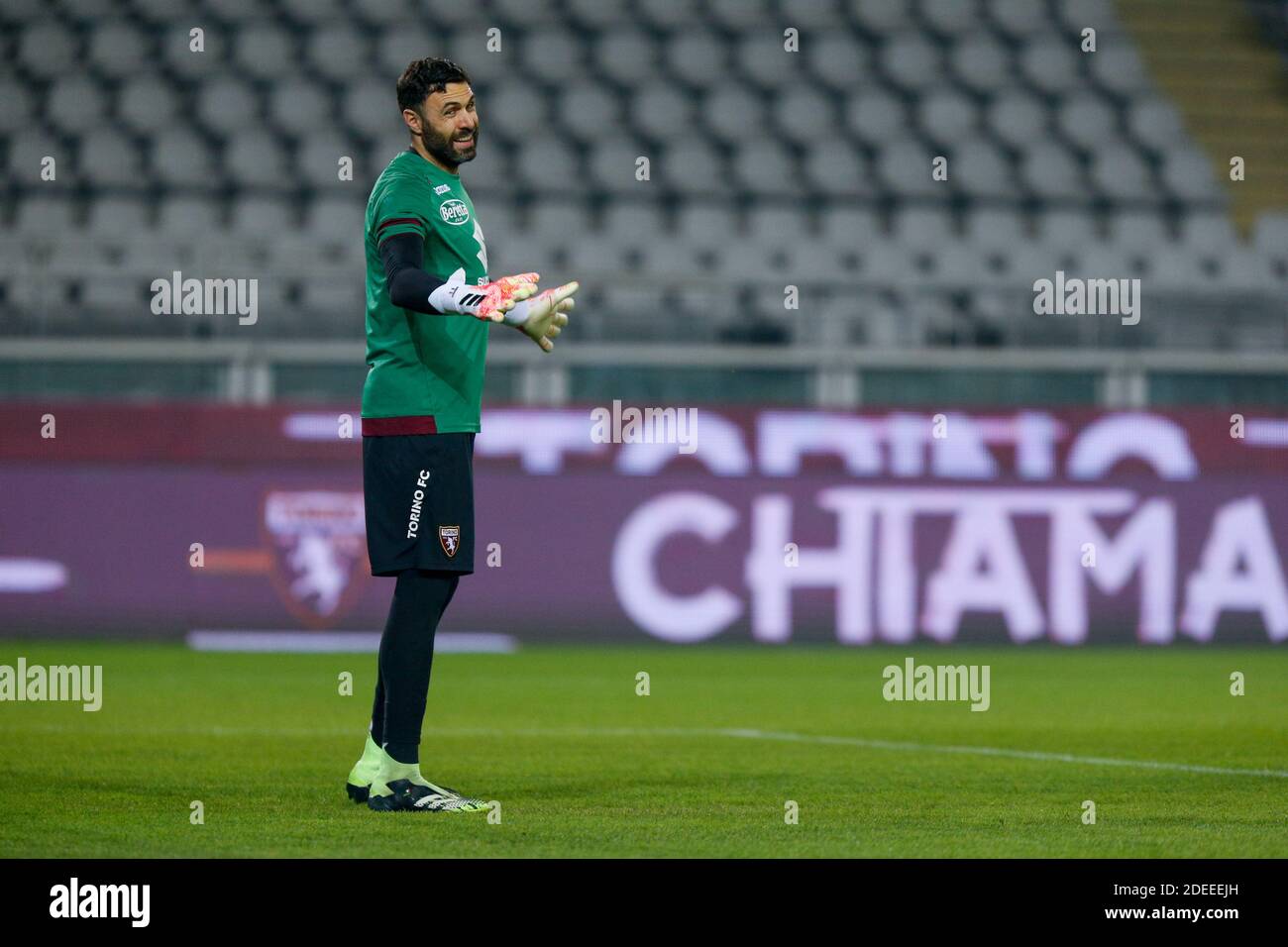 Olimpico Grande Torino Stadion, Turin, Italien, 30 Nov 2020, Salvatore Sirigu (Turin FC) Aufwärmen vor dem Spiel während Turin FC vs UC Sampdoria, Italienischer Fußball Serie A Spiel - Foto Francesco Scaccianoce / LM Stockfoto