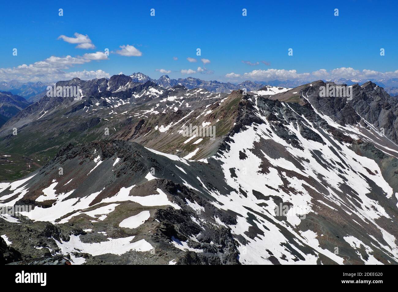 Malerische Aussicht auf schneebedeckte Berge gegen Himmel Stockfoto