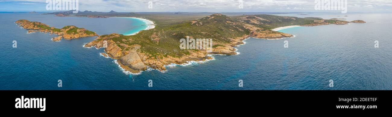 Luftaufnahme von Lucky Bay bei Esperance an einem bewölkten Tag, Australien Stockfoto
