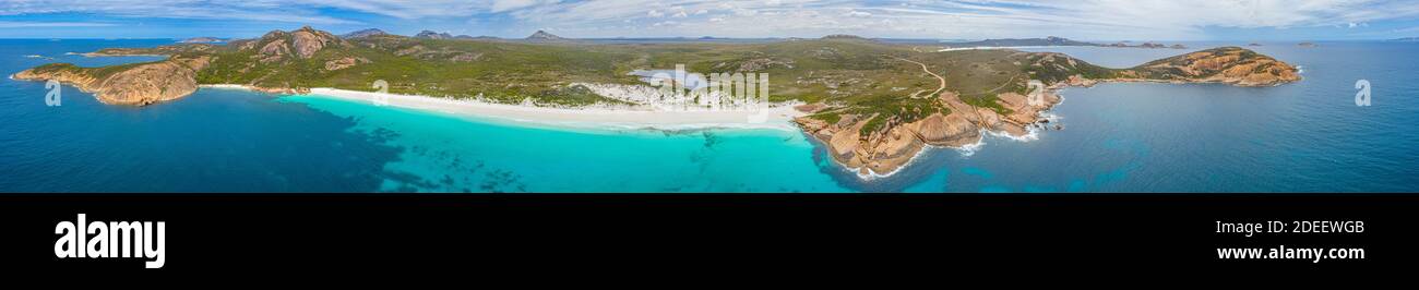 Luftaufnahme von Hellfire Bay bei Esperance an einem bewölkten Tag, Australien Stockfoto